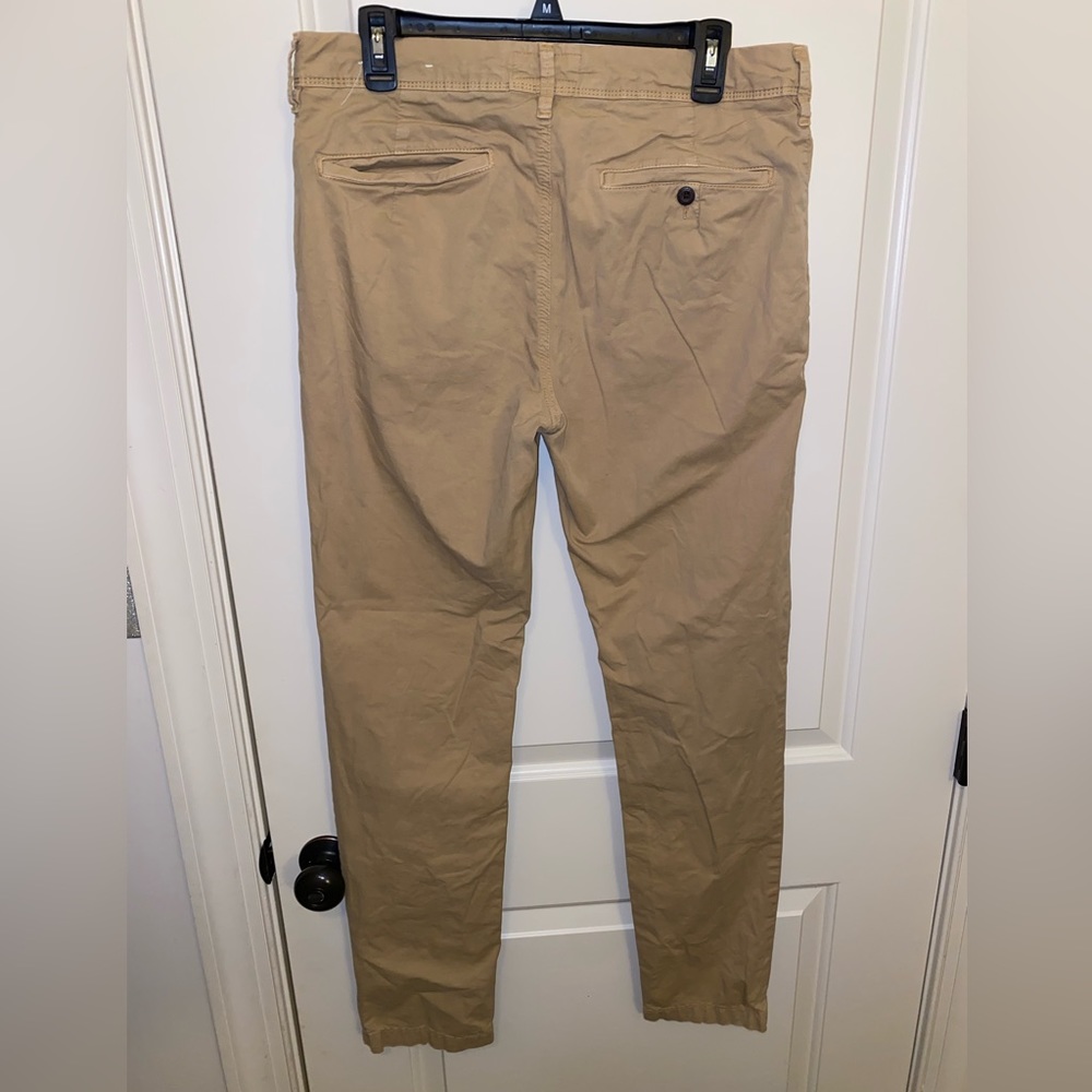 AEO Next level flex khakis Men 32x34
